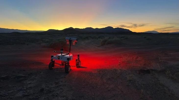 NASA’nın yeni rover prototipi büyük engellerin üzerinden geçebiliyor