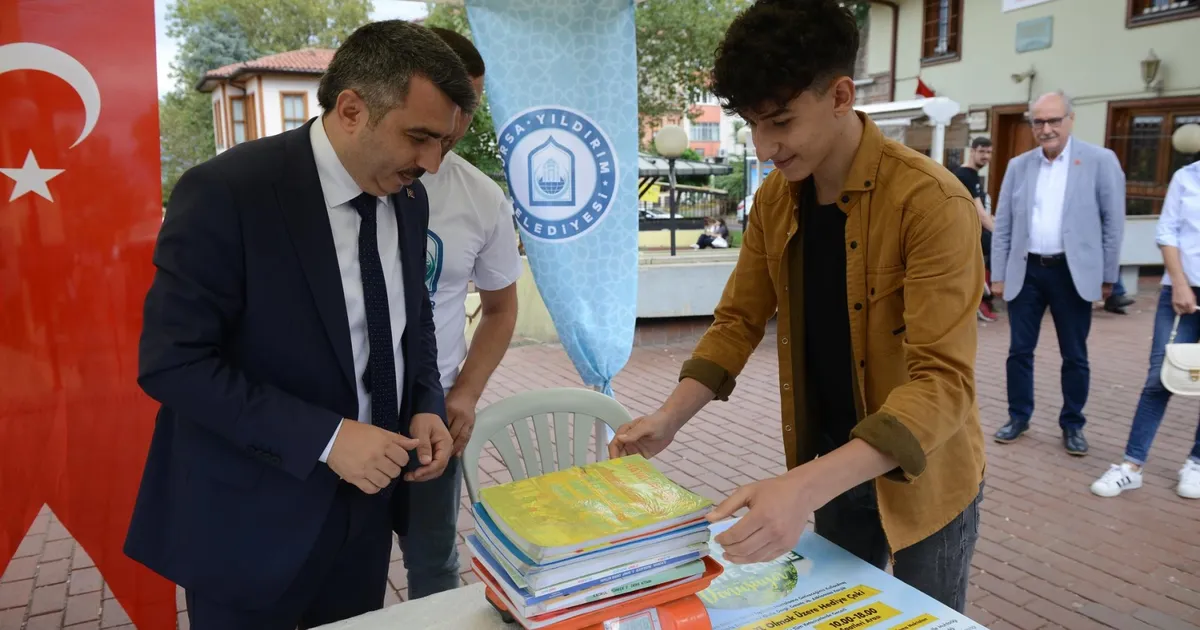 Bursa yildirimda kitaplar cope gitmedi ekonomiye katki sagladi OgFCYMlW